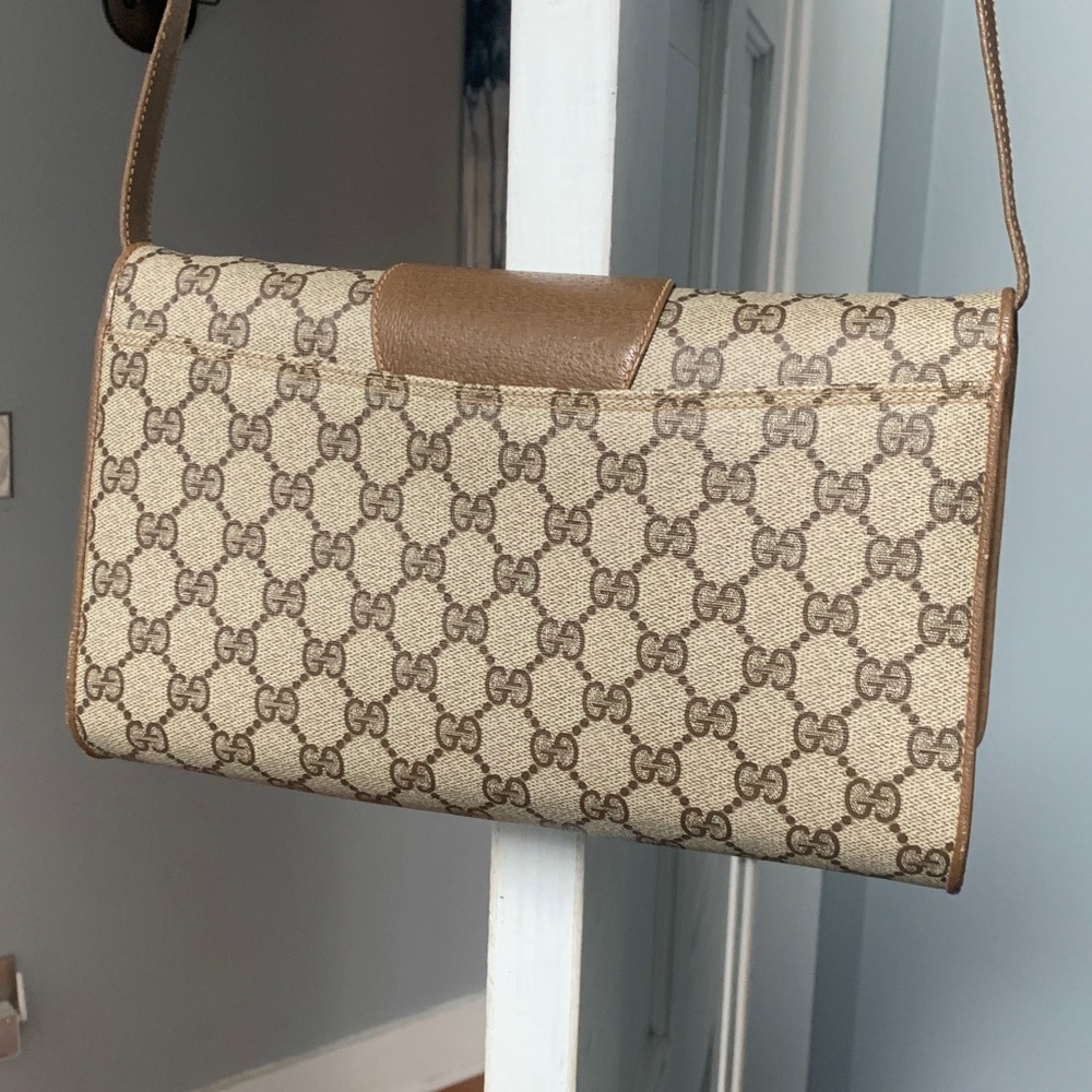 Authentic vintage Gucci brown signature crossbody, shoulder bag, and Cluch - Picture 5 of 17